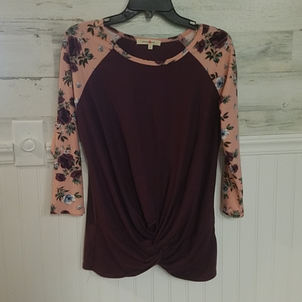 3/4 sleeve top